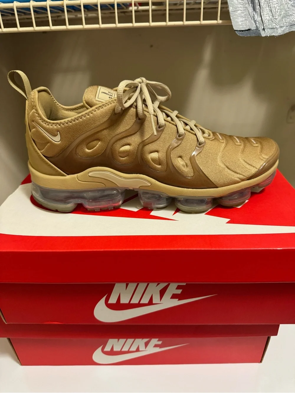 Nike Men’s Metallic Gold Low-Top Sneakers